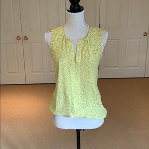 Yellow printed V-neck top.